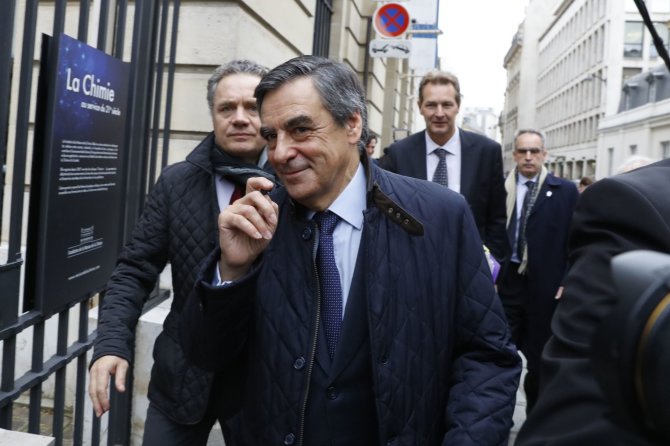 AFP/„Scanpix“ nuotr./Francois Fillonas