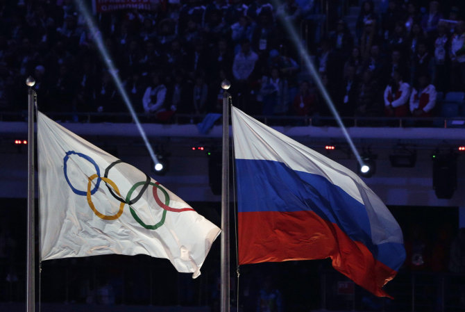 „Scanpix“ nuotr./IOC ir Rusijos vėliavos