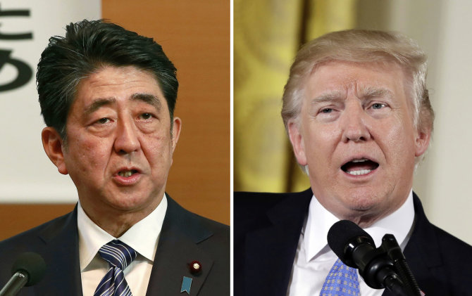 „Scanpix“/AP nuotr./Shinzo Abe ir Donaldas Trumpas