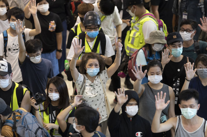 „Scanpix“ nuotr./Protestuotojai Honkonge
