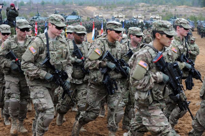 Alfredo Pliadžio nuotr./JAV kariai Pabradėje 2014 metais