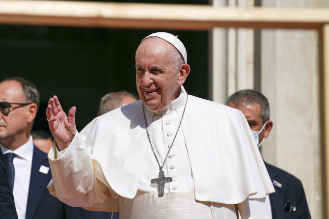 „Scanpix“/AP nuotr./Popiežius Pranciškus Slovakijoje