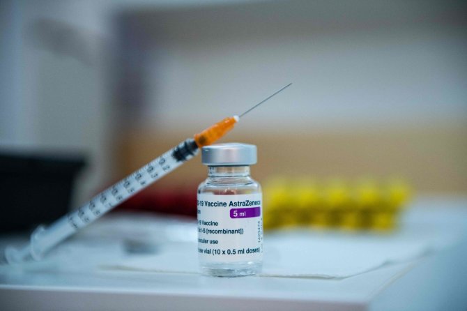 AFP/„Scanpix“ nuotr./„AstraZeneca“ vakcina nuo koronaviruso
