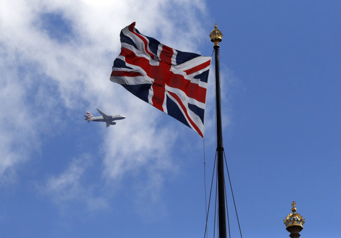 „Reuters“/„Scanpix“ nuotr./Jungtinės Karalystės vėliava