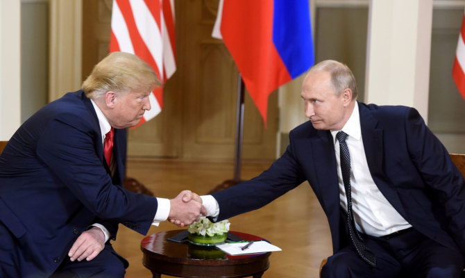 „Reuters“/„Scanpix“ nuotr./Donaldo Trumpo ir Vladimiro Putino susitikimas Helsinkyje