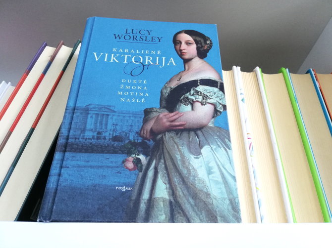 Knygos viršelis/Lucy Worsley knyga „Karalienė Viktorija“ 