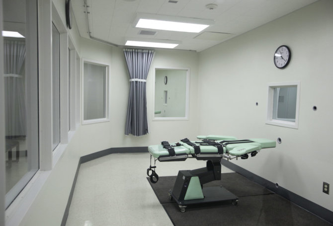 „Scanpix“/AP nuotr./Nuodų injekcijų patalpa San Kventino kalėjime, Kalifornijoje