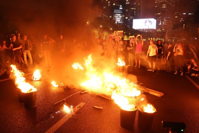 AFP/„Scanpix“ nuotr./Protestai Izraelyje dėl Y.Gallanto atleidimo