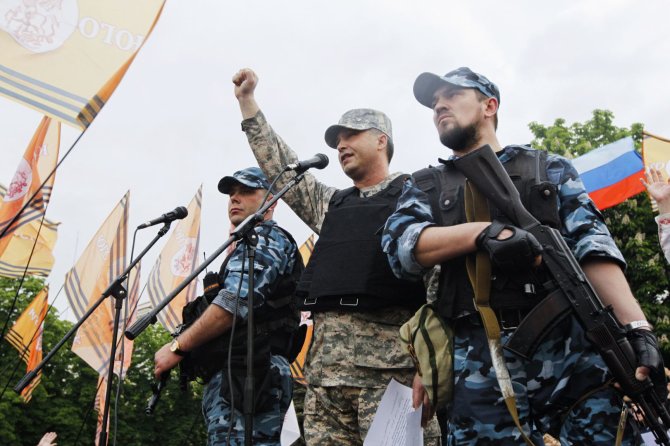 „Reuters“/„Scanpix“ nuotr./Prorusiški teroristai rytų Ukrainoje