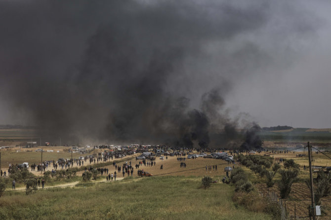 „Scanpix“/„SIPA“ nuotr./Protestuotojai Gazos Ruože