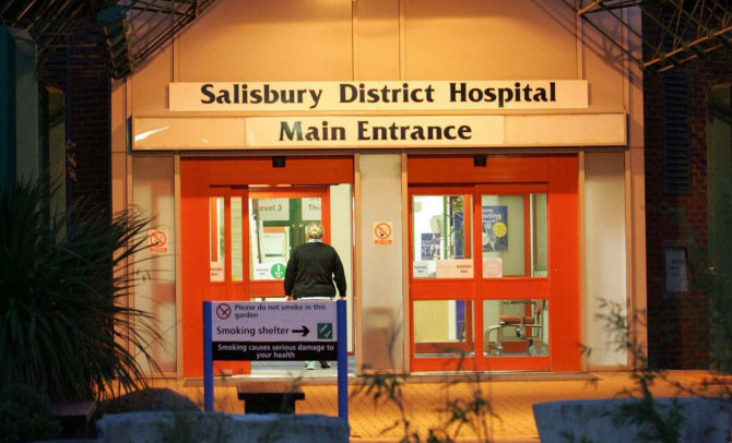 „Scanpix“/AP nuotr./Salisburio ligoninė, kurioje laikomas Sergejus Skripalis