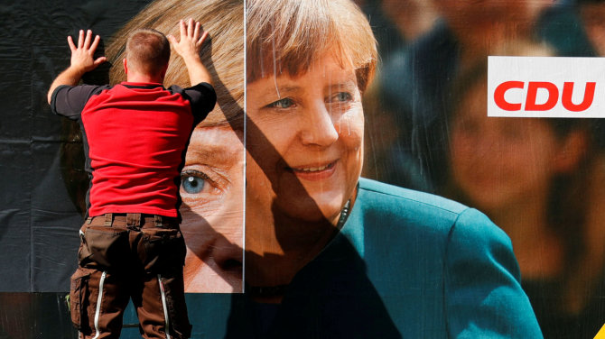 „Reuters“/„Scanpix“ nuotr./Angelos Merkel dešinieji – rinkimų favoritai