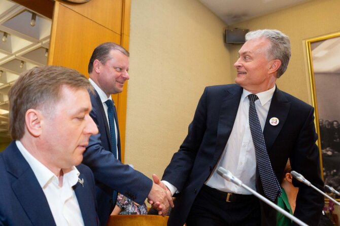 Žygimanto Gedvilos / BNS nuotr./Ramūnas Karbauskis, Saulius Skvernelis, Gitanas Nausėda