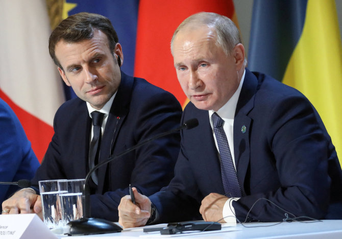 „Reuters“/„Scanpix“/Prancūzijos prezidentas Emmanuelis Macronas ir Rusijos lyderis Vladimiras Putinas