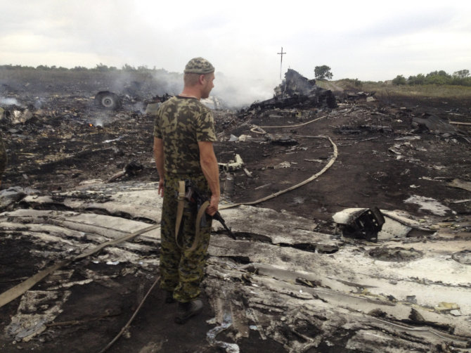 „Reuters“/„Scanpix“ nuotr./MH17 katastrofos vieta