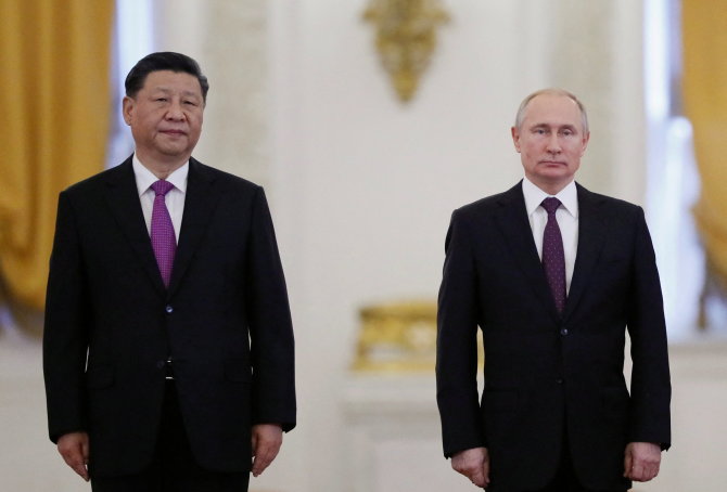 „Reuters“/„Scanpix“ nuotr./Xi Jinpingas ir Vladimiras Putinas
