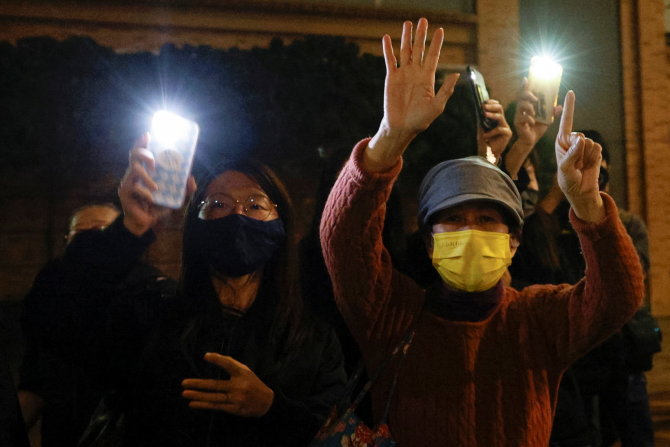 „Reuters“/„Scanpix“ nuotr./Demokratijos aktyvistai Honkonge