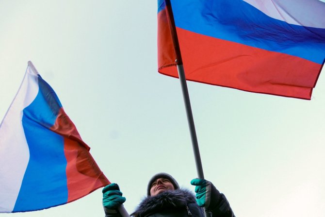 AFP/„Scanpix“ nuotr./Rusijos vėliava