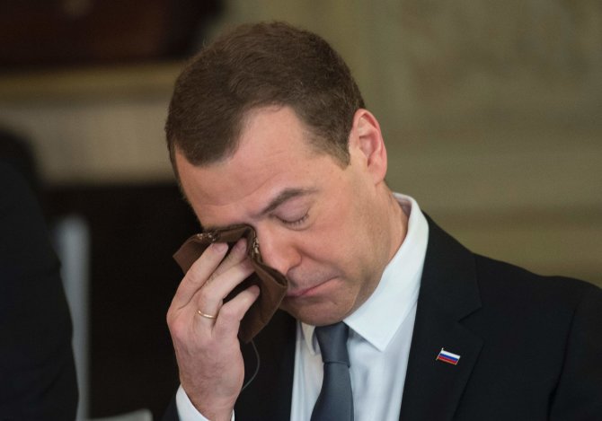 AFP/„Scanpix“ nuotr./Rusijos premjeras Dmitrijus Medvedevas