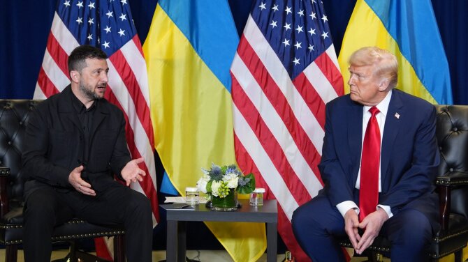 Donaldas Trumpas su Volodymyru Zelenskiu /  / AP