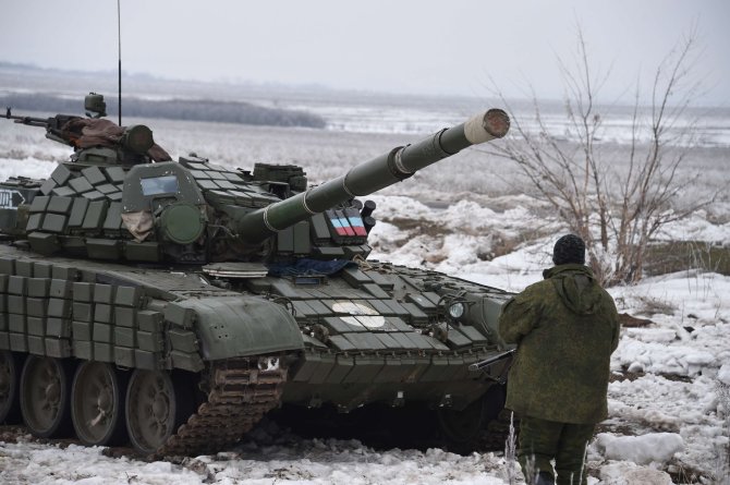 AFP/„Scanpix“ nuotr./Tankas Rytų Ukrainoje