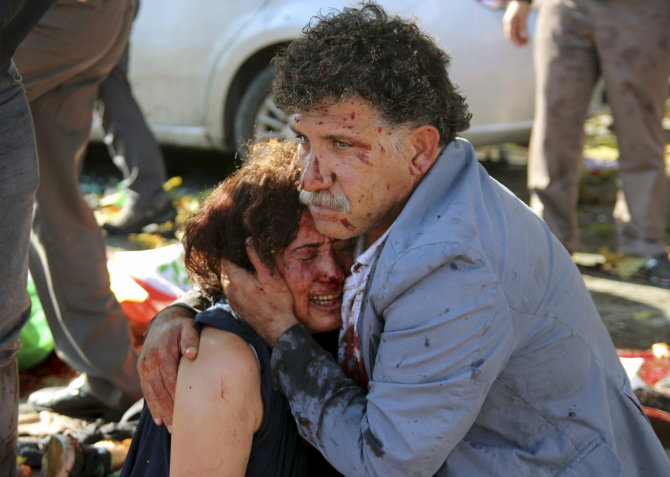 „Reuters“/„Scanpix“ nuotr./Sprogimų Ankaroje padariniai