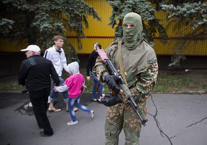 „Reuters“/„Scanpix“ nuotr./Teroristas Ukrainoje