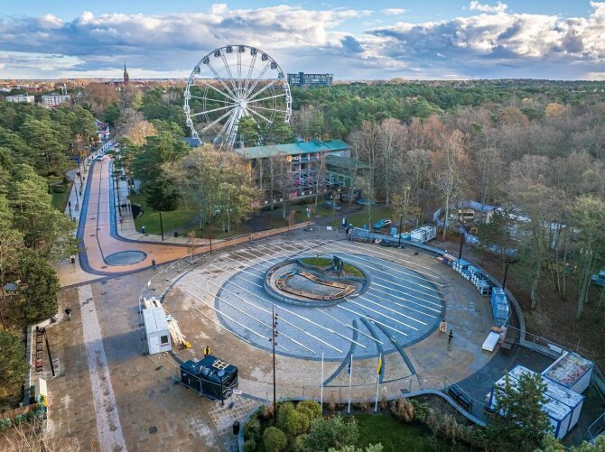 Palangos miesto savivaldybės nuotr./Palanga šiemet kalėdiniu laikotarpiu turės ledo areną