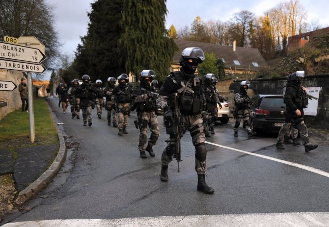 AFP/„Scanpix“ nuotr./Prancūzijos saugumo pajėgos