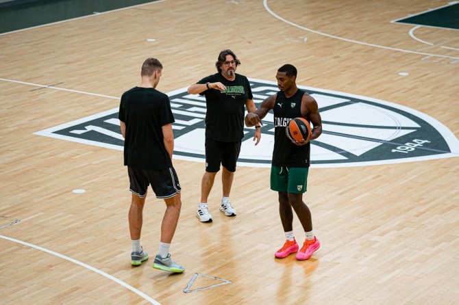 zalgiris.lt nuotr./Andrea Trinchieri ir Lonnie Walkeris IV