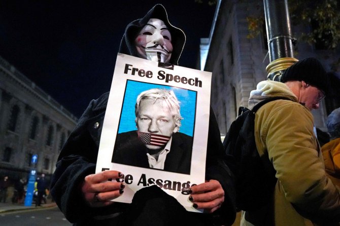 AFP/„Scanpix“ nuotr./Juliano Assange'o atvaizdas