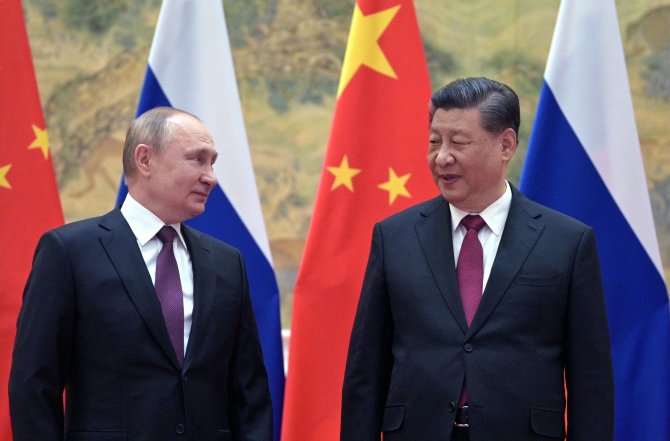 AFP/„Scanpix“ nuotr./Vladimiras Putinas ir Xi Jinpingas