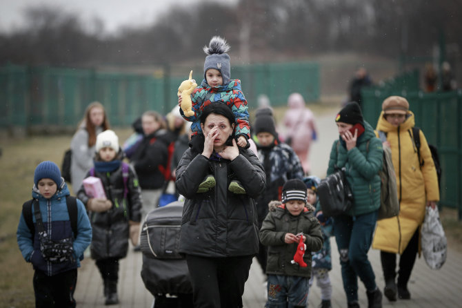 „Scanpix“/AP nuotr./Į Lenkiją atvyksta karo pabėgėliai iš Ukrainos