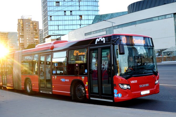 SĮ „Susisiekimo paslaugos“ nuotr./Autobusas Vilniuje