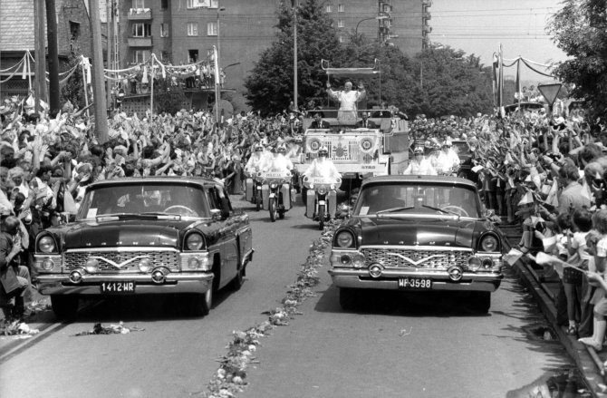 Vida Press nuotr./Jonas Paulius II 1979 metais vizito Lenkijoje metu
