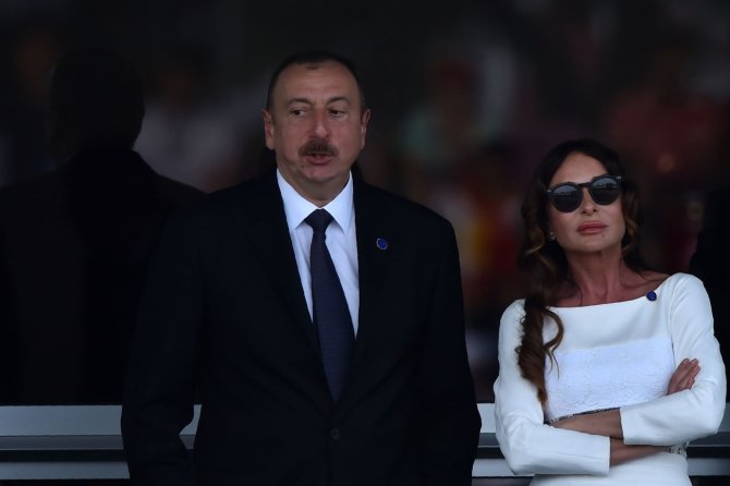 AFP/„Scanpix“ nuotr./Ilhamas Aliyevas ir Mehriban Aliyeva