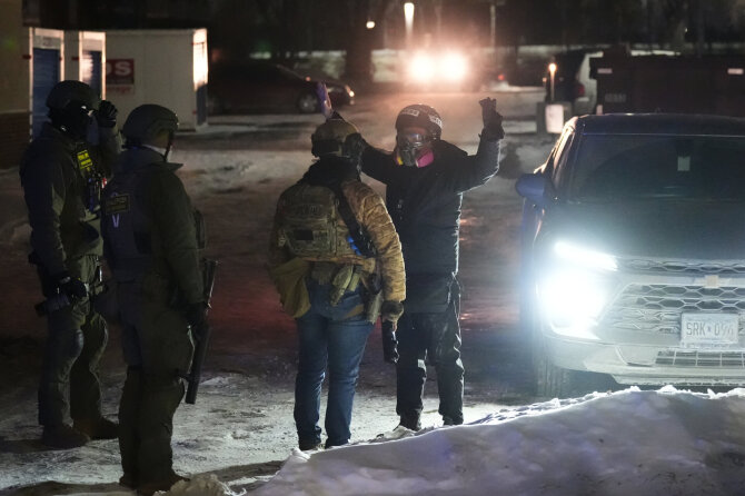 Mineapolyje po antro ICE įvykdyto nužudymo – protestai prieš federalinius agentus / / AP