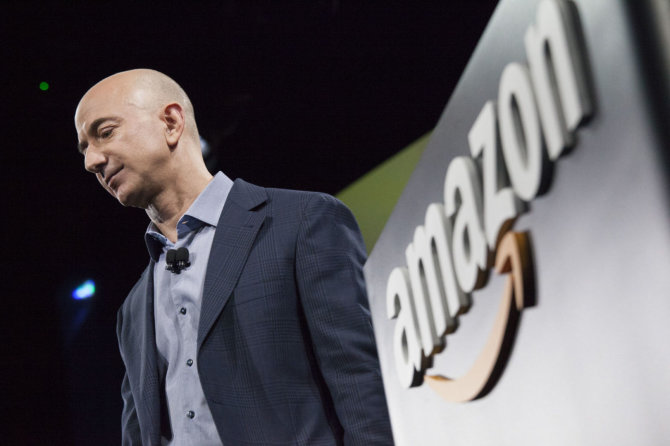 AFP/„Scanpix“ nuotr./„Amazon“ vadovas Jeffas Bezosas – turtingiausias žmogus pasaulyje