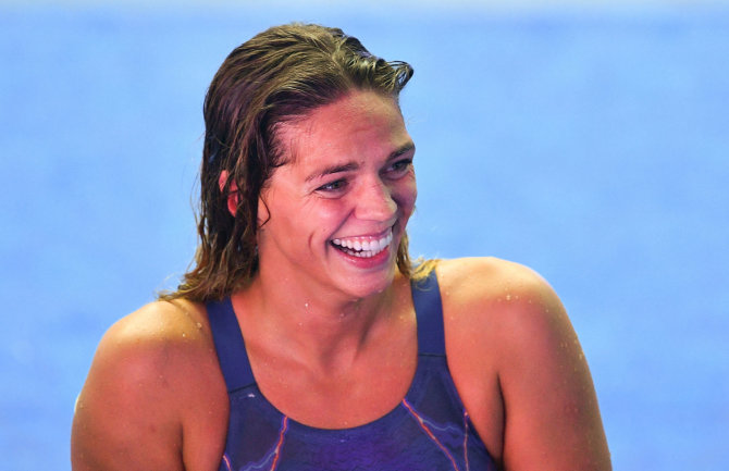 „Scanpix“/„RIA Novosti“ nuotr./Julija Jefimova pasaulio plaukimo čempionate laimėjo tris medalius: auksą, sidabrą ir bronzą.