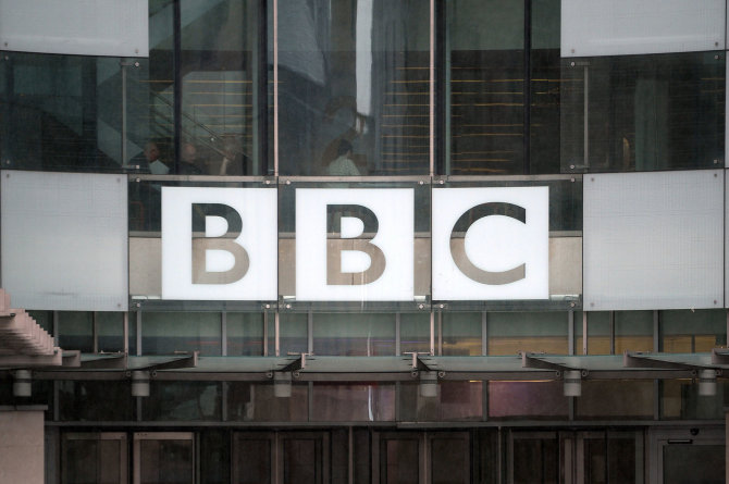 „Scanpix“/„PA Wire“/„Press Association Images“ nuotr./Britų visuomeninio transliuotojo BBC emblema