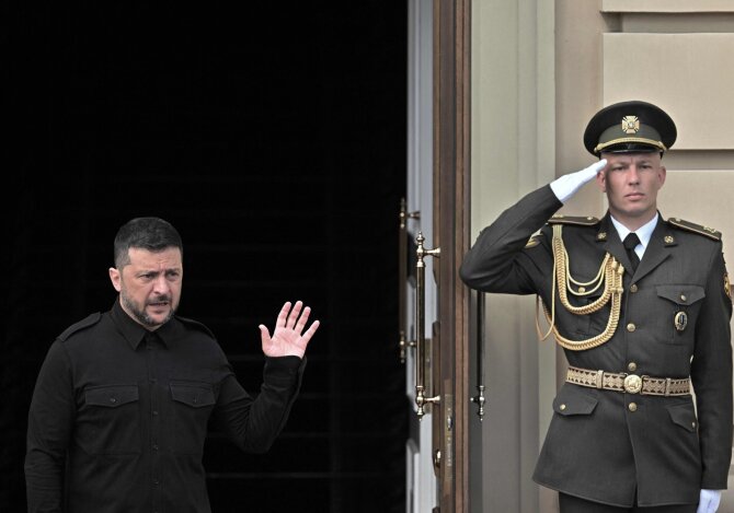 Volodymyras Zelenskis / SERGEI SUPINSKY / AFP