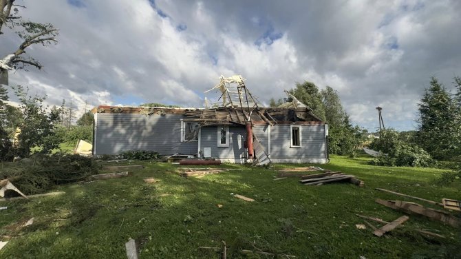 Karolinos Rakauskienės nuotr./Viesulo padariniai Šiaulių rajone