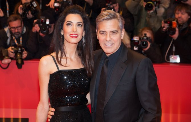 „Scanpix“/„SIPA“ nuotr./George'as Clooney ir Amal Clooney