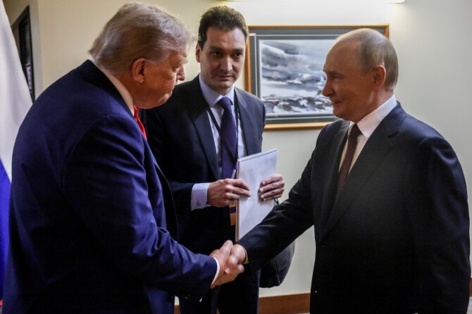 Donaldas Trumpas, Vladimiras Putinas / ZUMAPRESS.com