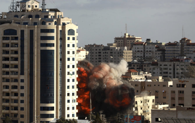 „Scanpix“/AP nuotr./Gazos Ruožas po Izraelio smūgių