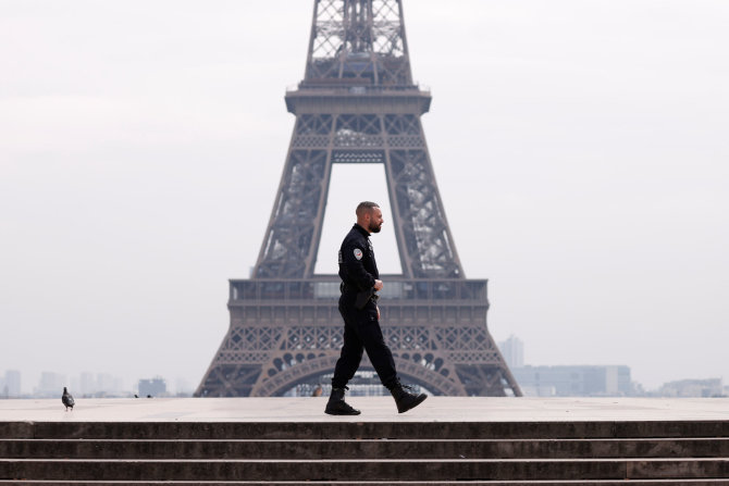 „Reuters“/„Scanpix“ nuotr./Karantinas Paryžiuje