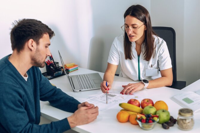 Shutterstock nuotr./Vizitas pas dietologą