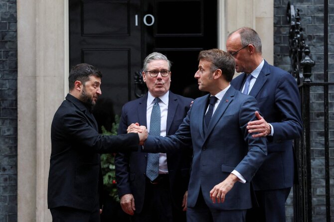 AFP/ „Scanpix“/Volodymyras Zelenskis, Keiras Starmeris, Friedrichas Merzas, Emmanuelis Macronas