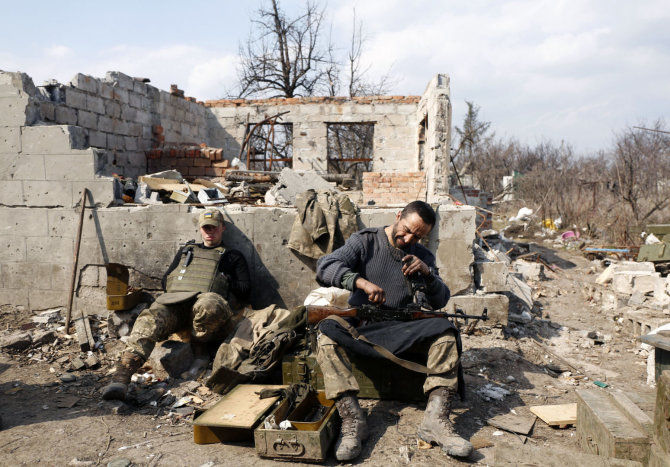 AFP/„Scanpix“ nuotr./Ukrainos kariai Donbase, ties Avdijivka