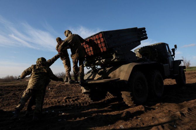 „Reuters“/„Scanpix“ nuotr./Ukrainos kariai Bachmuto regione